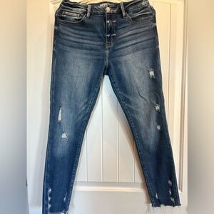 KanCan Mid Rise Ankle Skinny Kurvy